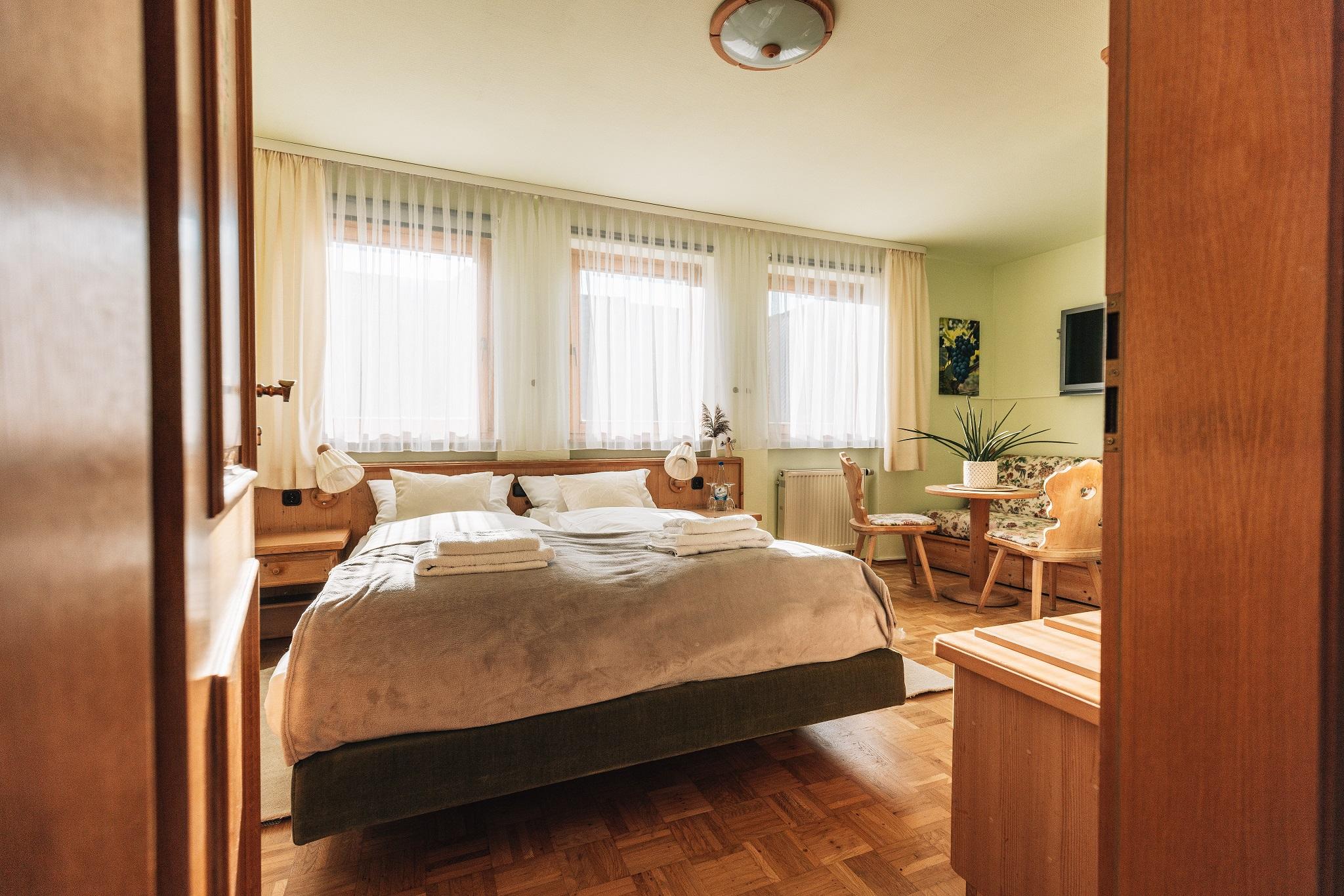 Hotel Krone Tauberrettersheim Luaran gambar